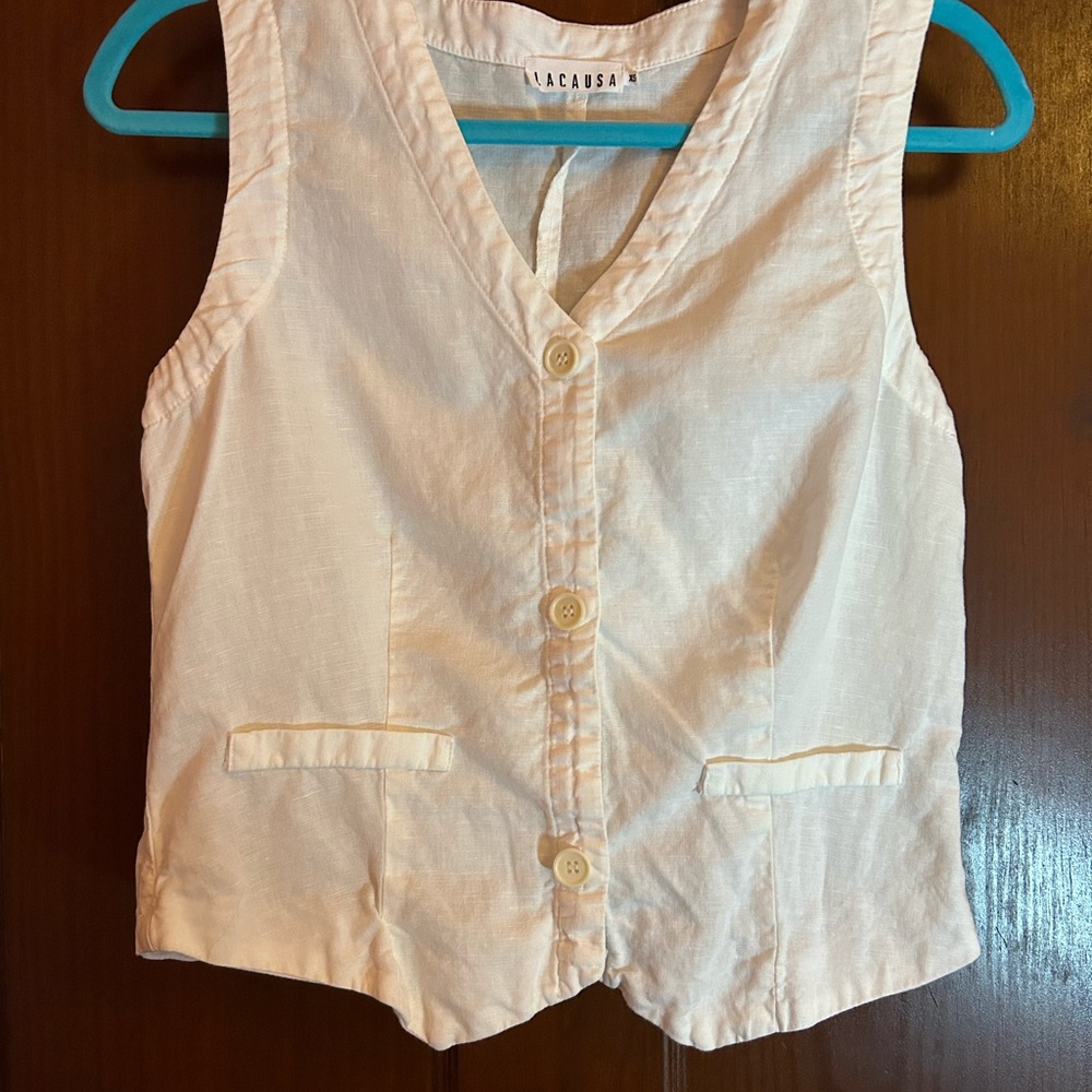 LACAUSA, Keaton vest. Size XS. White Sleeveless Button-Up Vest